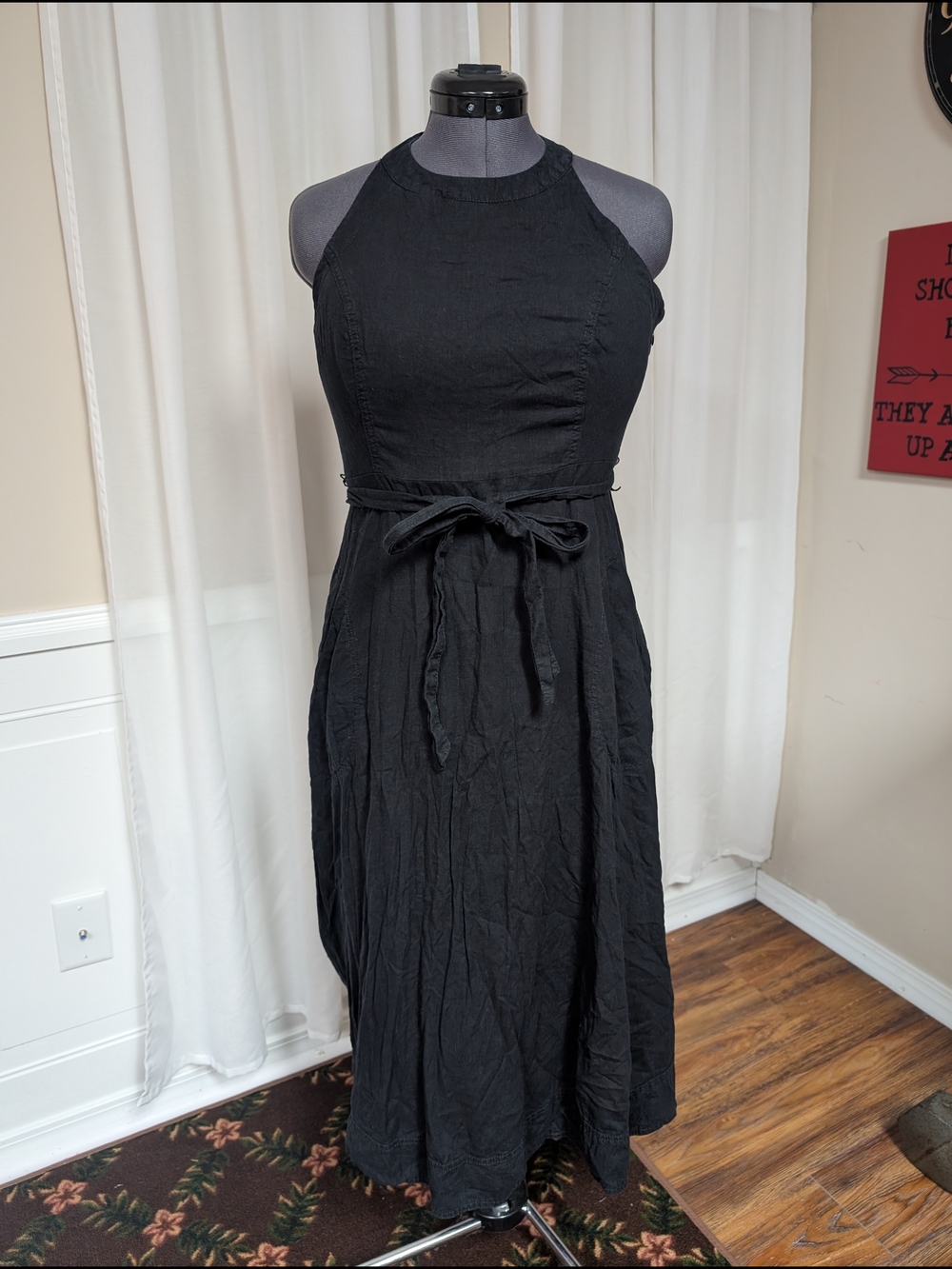 Sleeveless Black Maxi Dress with Waist Tie